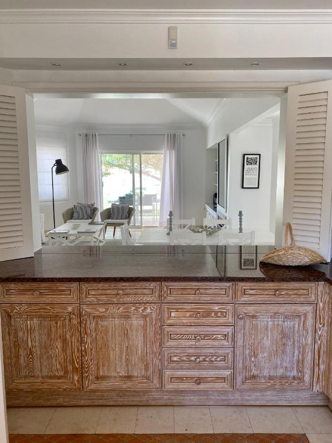 Beautiful Apartment For Rent In Quinta Do Lago With Excellent Resort Facilities Close To Lake And Beach. Exteriér fotografie