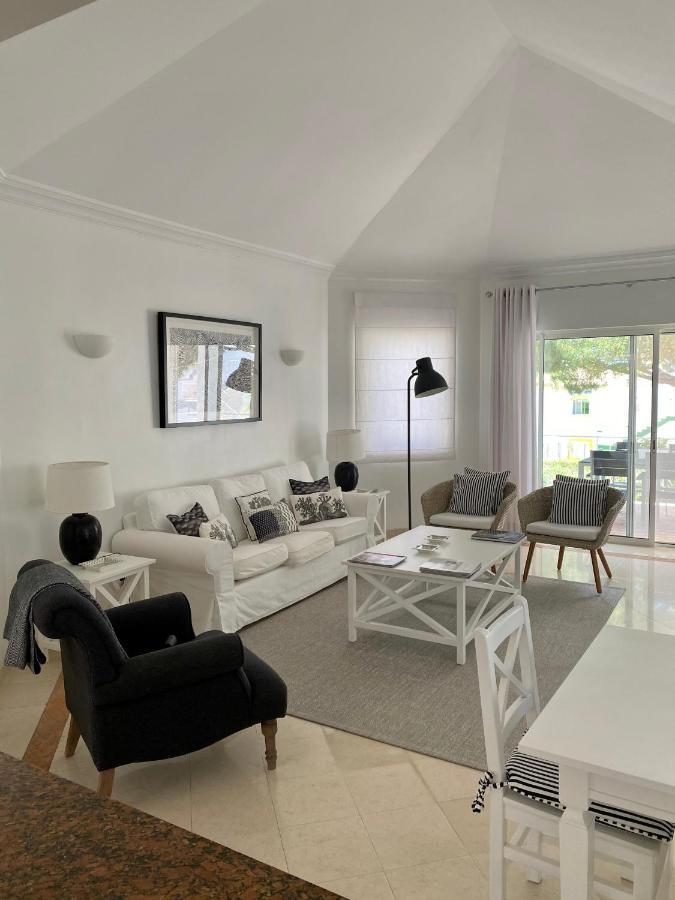 Beautiful Apartment For Rent In Quinta Do Lago With Excellent Resort Facilities Close To Lake And Beach. Exteriér fotografie