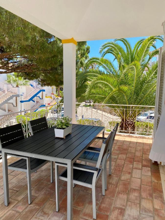 Beautiful Apartment For Rent In Quinta Do Lago With Excellent Resort Facilities Close To Lake And Beach. Exteriér fotografie
