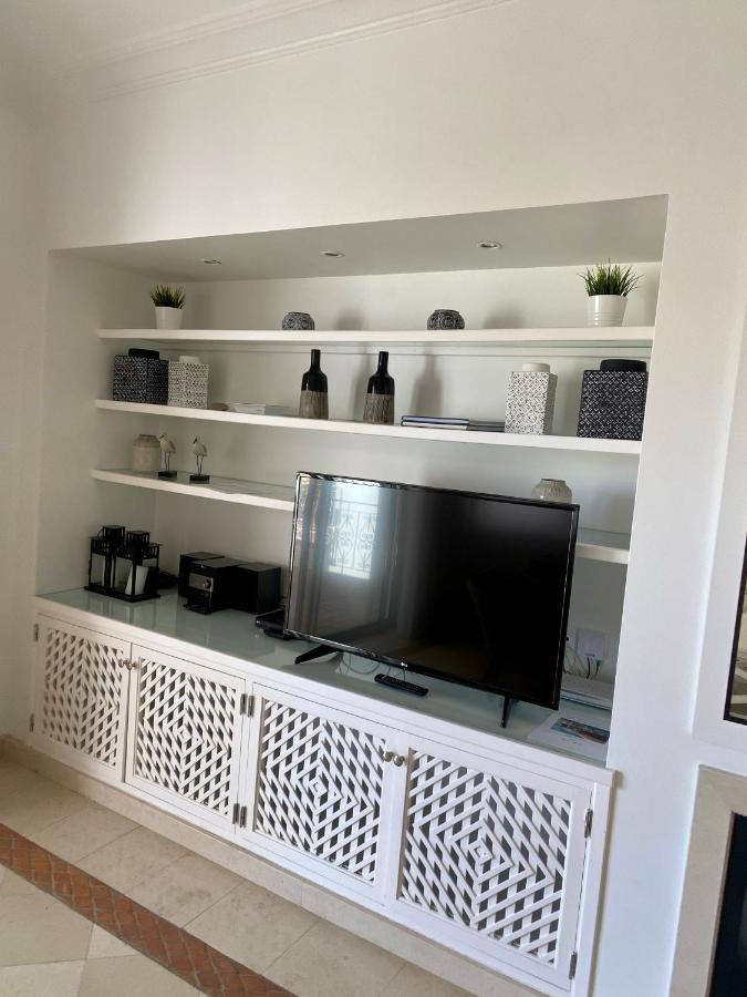 Beautiful Apartment For Rent In Quinta Do Lago With Excellent Resort Facilities Close To Lake And Beach. Exteriér fotografie